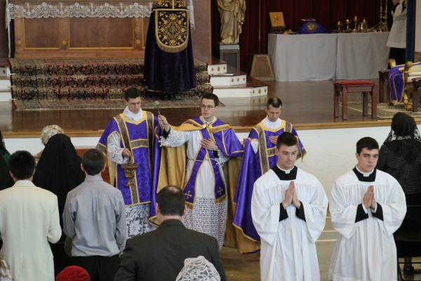 Prima Messa del novello sacerdote - Asperges